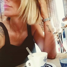 Mutseflutsje (33 jaar  ) uit Overijssel