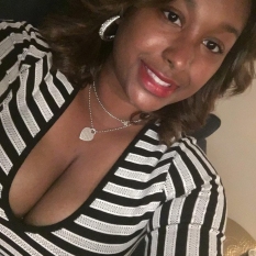 Rosalindah (34 jaar  ) uit Groningen