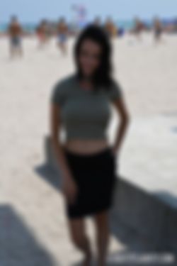 Koppel zoekt mooie sympathieke vrouw voor eerste bi contact