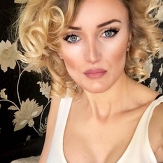 Eley (40 jaar  ) uit Noord-Holland