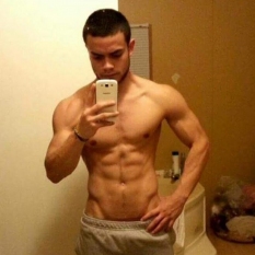 Lode24 (29 jaar  ) uit Utrecht