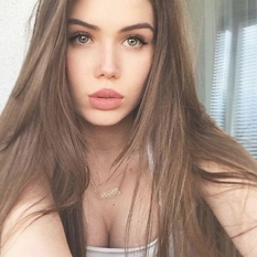 Vulvetta (22 jaar  ) uit Vlaams-brabant