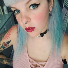 Haily (28 jaar  ) uit Overijssel