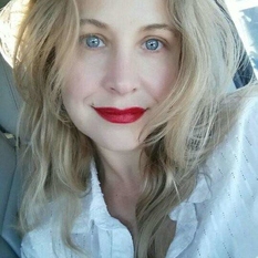 Sandye (41 jaar  ) uit Gelderland