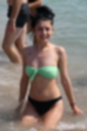 2 lekkere meisjes en superheet! (ook elk apart)