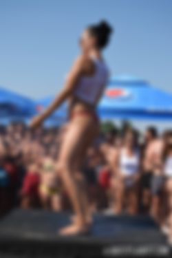 GEILE BLONDE SEXBOM MAAKT JE DROMEN WAAR IN KNOKKE-HEIST!!!