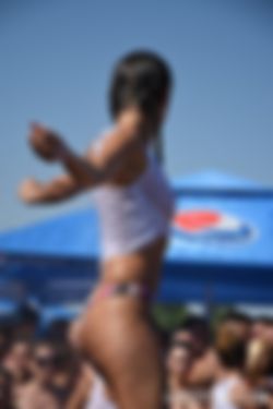 Iemand wakker? Voor sex en joint smoren?