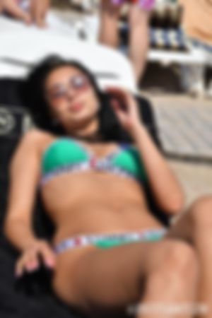 Onderdanig slet van koppel gezocht.