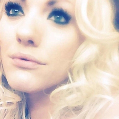 Blondys (34 jaar  ) uit Noord-Brabant