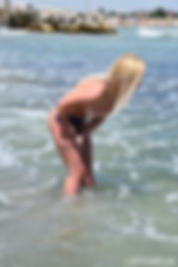 Donderdag:CLAUDIA,SOL,DAHLIA,ISA(22) en Tatjana terug !! Airco's aanwezig