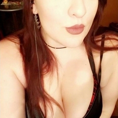 xloveKirsten (22 jaar  ) uit Waals-Brabant