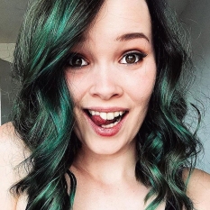 Elniek (26 jaar  ) uit Zuid-Holland