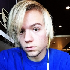 Hide (32 jaar  ) uit Friesland