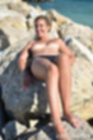 Zoek discrete ontmoeting voor woensdag voormiddag