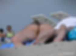 Bent u een dame met klasse (onderdanig in bed)