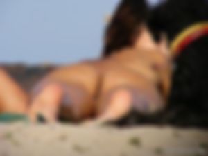 23 jarige sasha ontvangt heel de dag en nacht ook escort