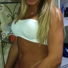 steffniLo (35 jaar  ) uit Het Brussels Hoofdst