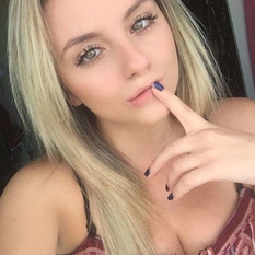 Vlindertjes (30 jaar  ) uit Noord-Holland