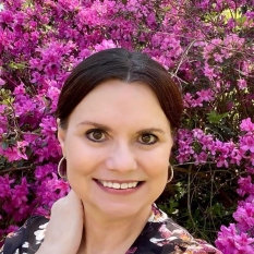 Naefje (58 jaar  ) uit Limburg