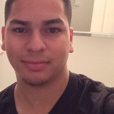 Denizz (32 jaar  ) uit Friesland
