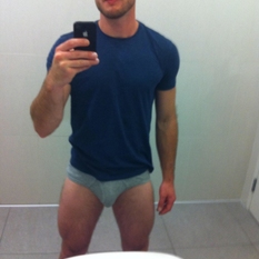 RobertoO (34 jaar  ) uit Limburg