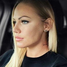 creami (22 jaar  ) uit Zuid-Holland