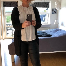 Leandera (57 jaar  ) uit Overijssel