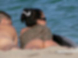 Fotomodel Alice en Niky Geile Slet in Trio!