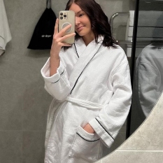 Maryorie (18 jaar  ) uit Limburg