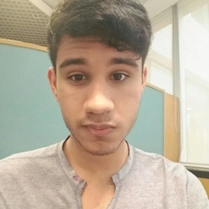 Achim (29 jaar  ) uit Drenthe