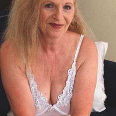 Alfonsineke (69 jaar  ) uit Het Brussels Hoofdst