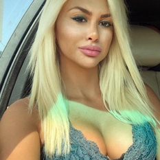 nnaomiii (23 jaar  ) uit Noord-Brabant