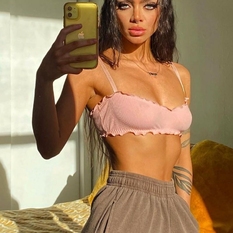 lekkerelott (22 jaar  ) uit Noord-Holland