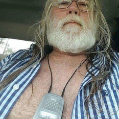 Chrisa (67 jaar  ) uit Drenthe