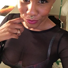 StandingOut (28 jaar  ) uit West-vlaanderen