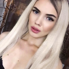 Noorah (22 jaar  ) uit Zuid-Holland