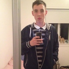 Twink (24 jaar  ) uit Overijssel