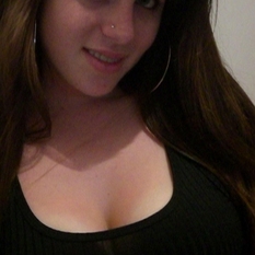 Erna (27 jaar  ) uit Gelderland