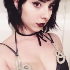 Rockchick (26 jaar  ) uit Utrecht