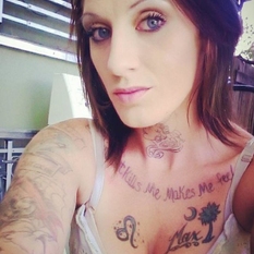 Ademy (31 jaar  ) uit Het Brussels Hoofdst