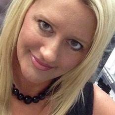 Blondje (46 jaar  ) uit Limburg