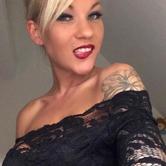 Tonia (28 jaar  ) uit Zuid-Holland