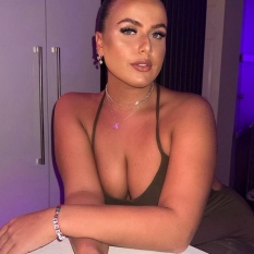 Bruucien (18 jaar  ) uit Utrecht