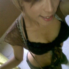 Kommaar (33 jaar  ) uit Antwerpen