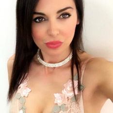 Sillysilly (31 jaar  ) uit Noord-Holland