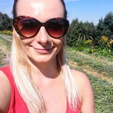 Dreambarbie (34 jaar  ) uit Limburg