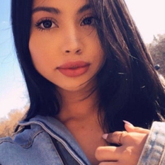 Bigbootaaah (23 jaar  ) uit Oost-vlaanderen