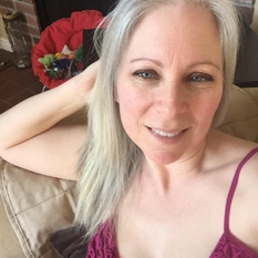 Lieseke (56 jaar  ) uit Antwerpen