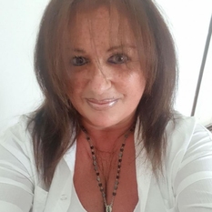 Hyacinda (66 jaar  ) uit Noord-Brabant