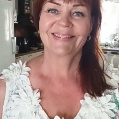 vrouwtjeRenee (67 jaar  ) uit Flevoland